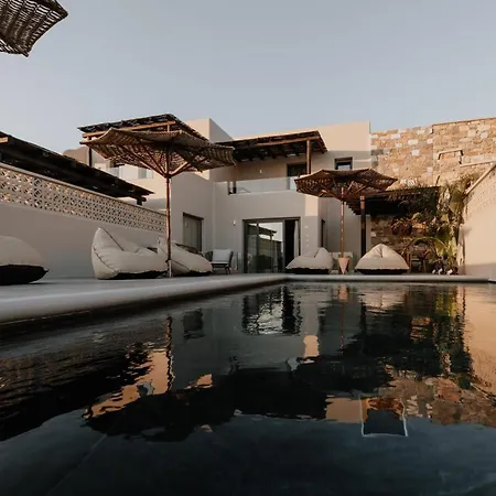 Charming Naxos And | 4 Bedrooms | Drake | Spectacular Sea Views | Private Pool And Hot Tub | Naxos 别墅 *