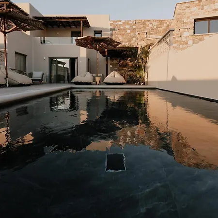 Charming Naxos And | 4 Bedrooms | Drake | Spectacular Sea Views | Private Pool And Hot Tub | Naxos * Pláka